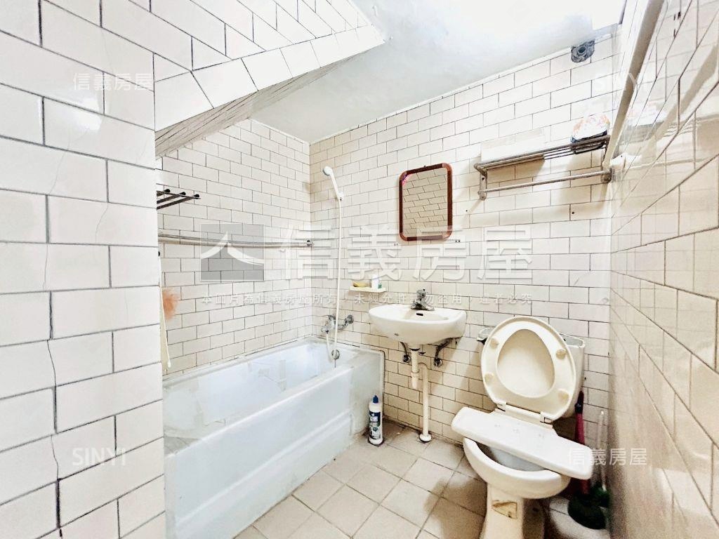 新接！華美市場旁美透天！房屋室內格局與周邊環境