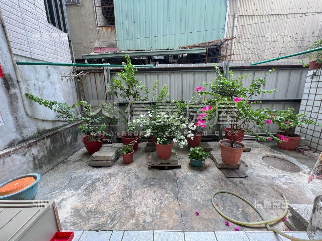 專任前後臨路文青公寓小店房屋室內格局與周邊環境