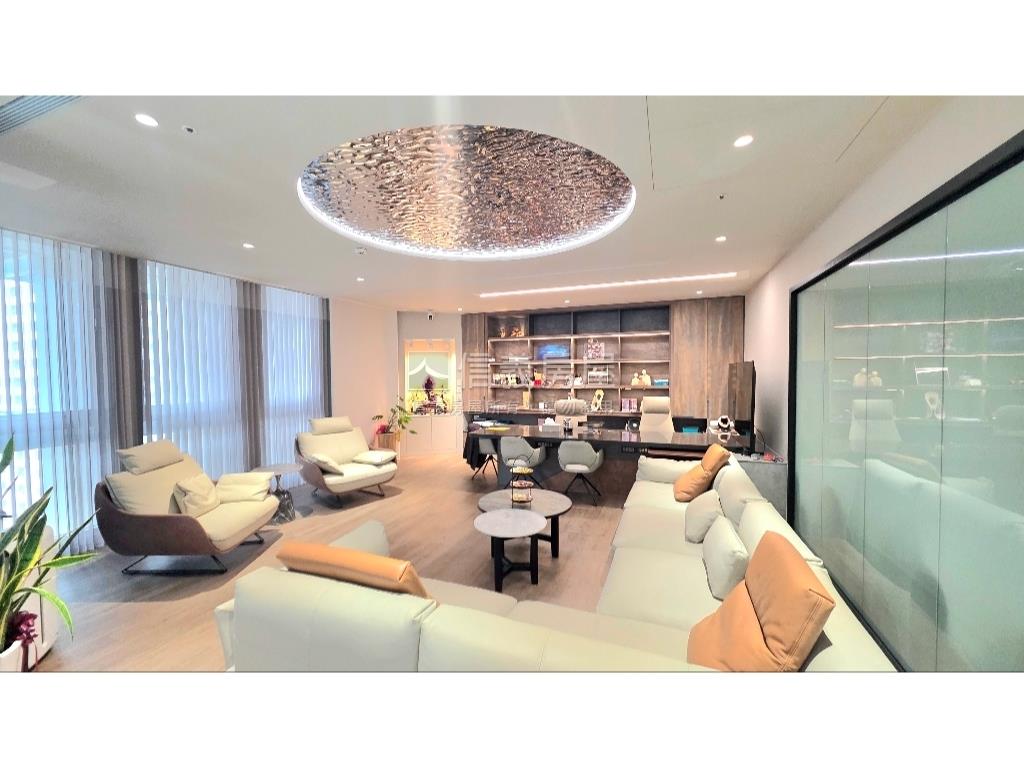 七期市政廣場質感邊間商辦房屋室內格局與周邊環境
