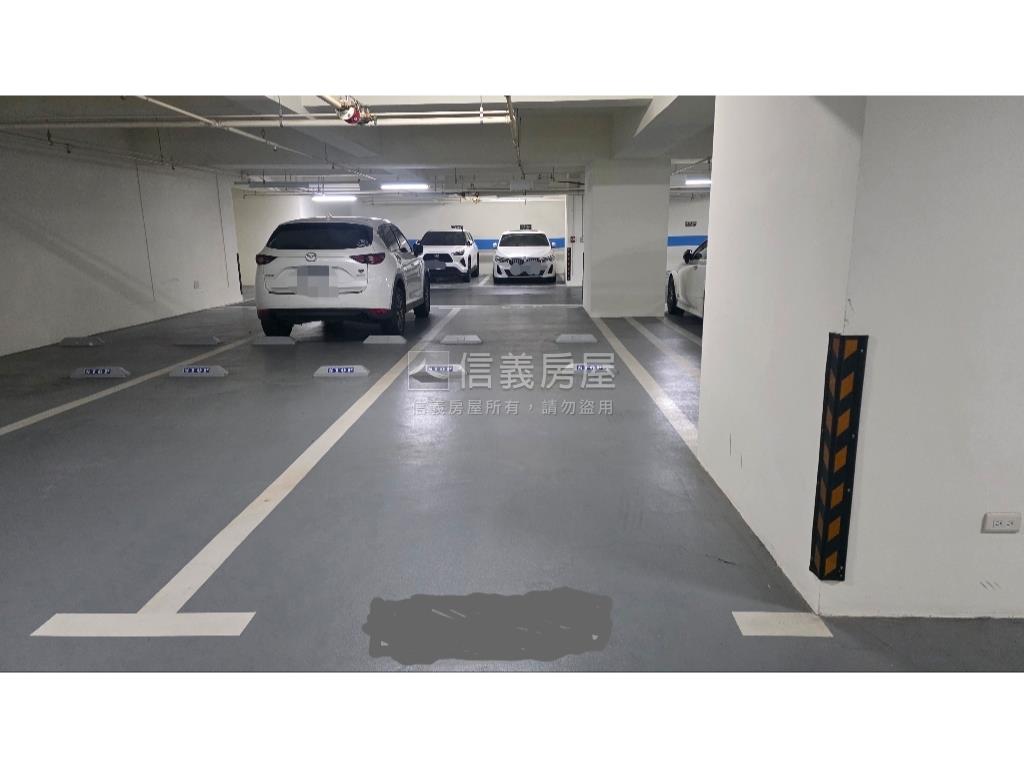 七期市政廣場質感邊間商辦房屋室內格局與周邊環境