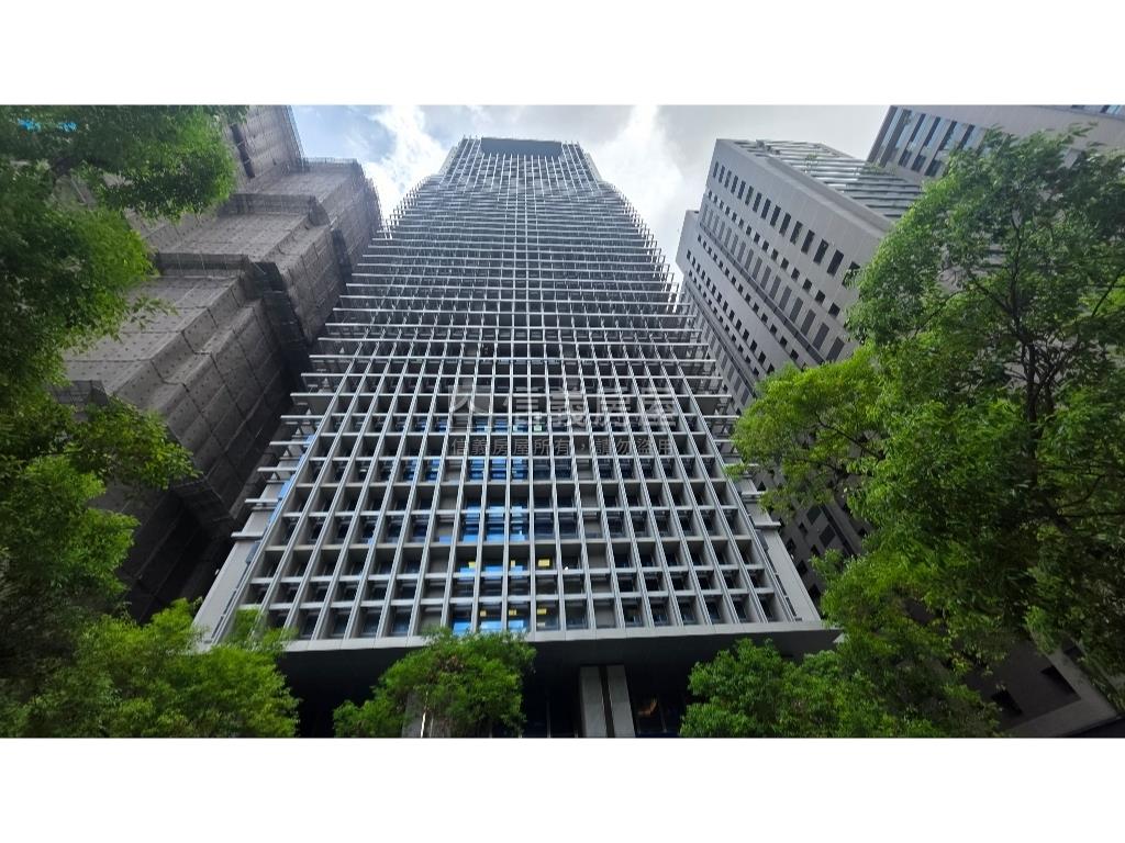 七期市政廣場質感邊間商辦房屋室內格局與周邊環境