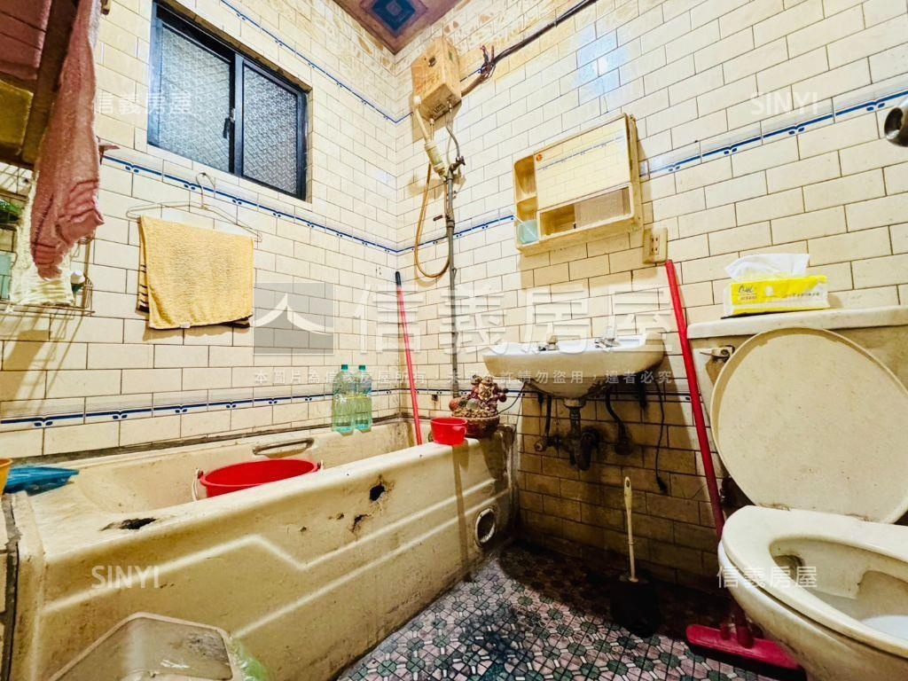 ✓萬大國小旁潛力公寓房屋室內格局與周邊環境