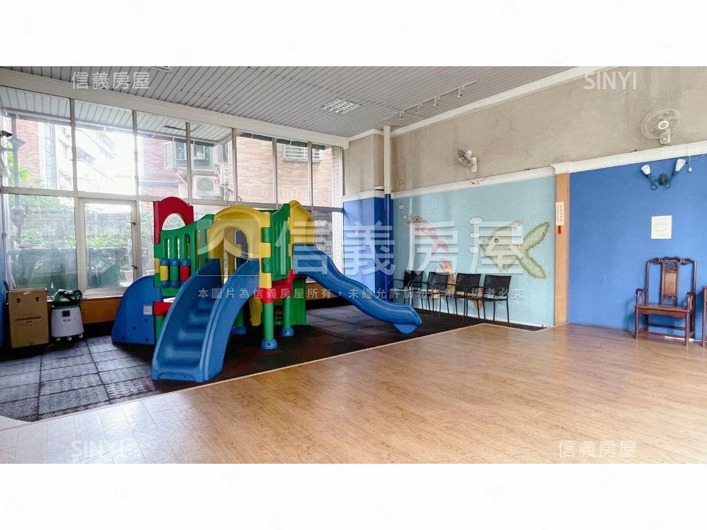 總圖Ｔｐａｒｋ旁４房房屋室內格局與周邊環境