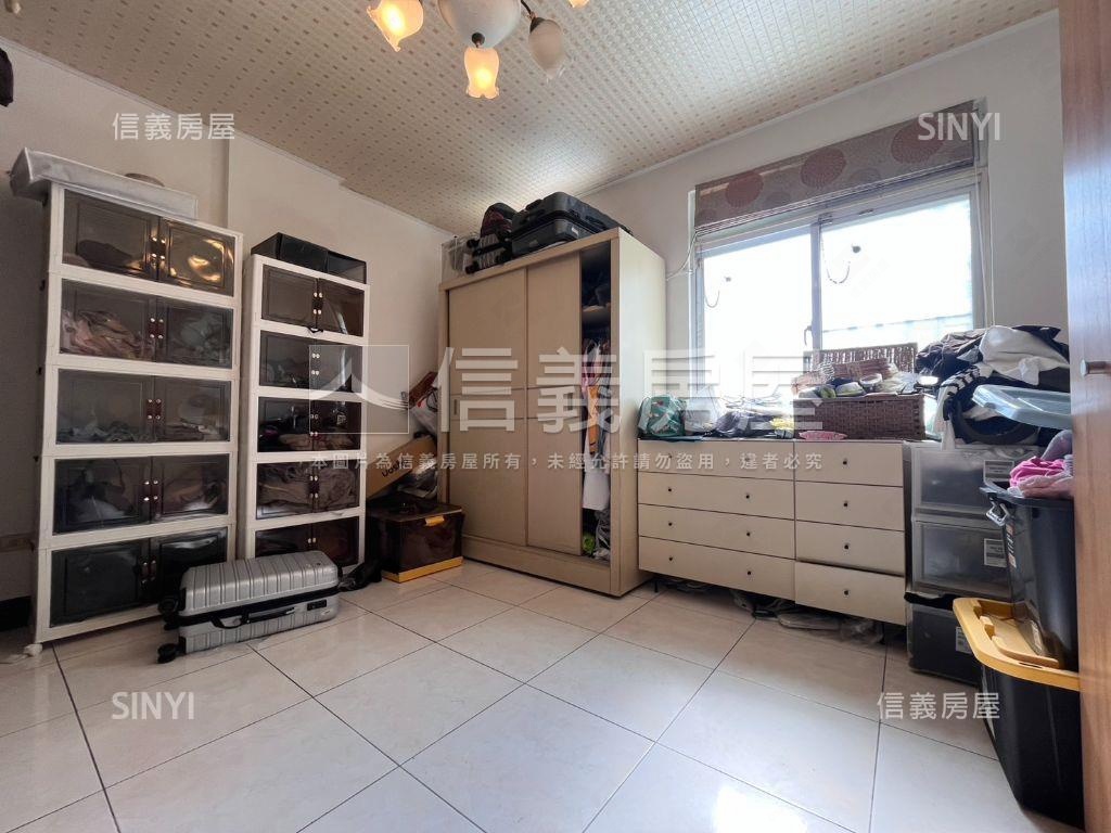 仁德｜義林六街森活車墅房屋室內格局與周邊環境