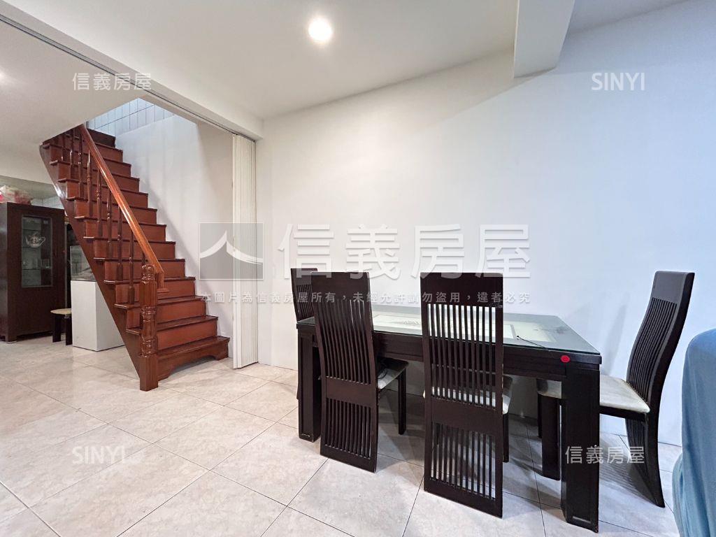 秀山國小極品大空間房屋室內格局與周邊環境