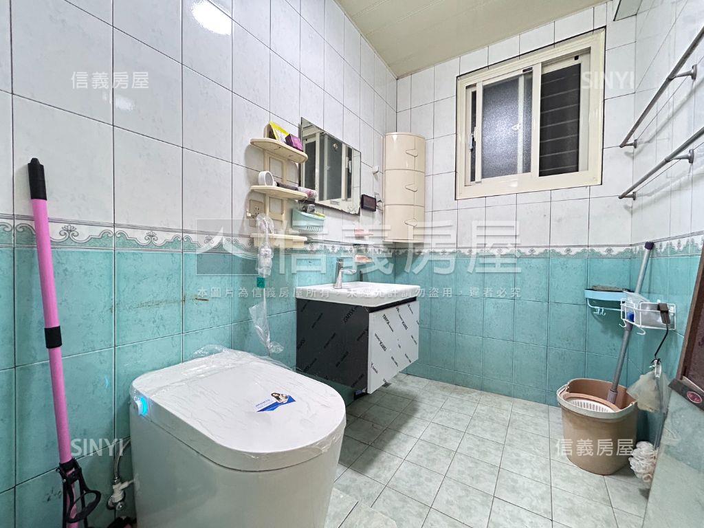 秀山國小極品大空間房屋室內格局與周邊環境