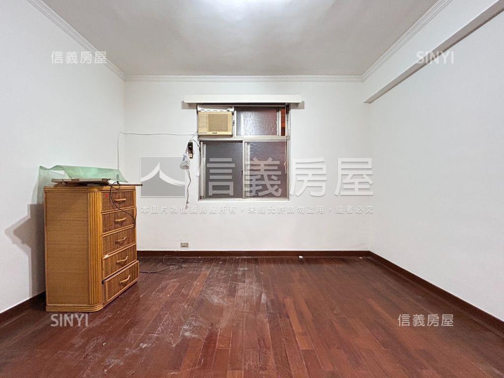 秀山國小極品大空間房屋室內格局與周邊環境