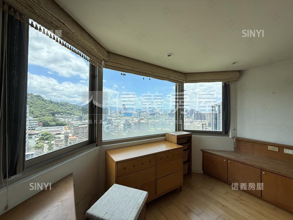 凌雲｜仙岩御苑｜稀世景房屋室內格局與周邊環境