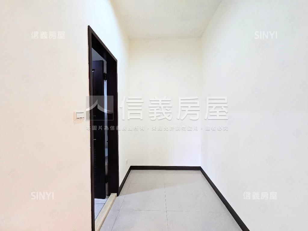 已搬空。專任鼎禮大三圓夢房屋室內格局與周邊環境
