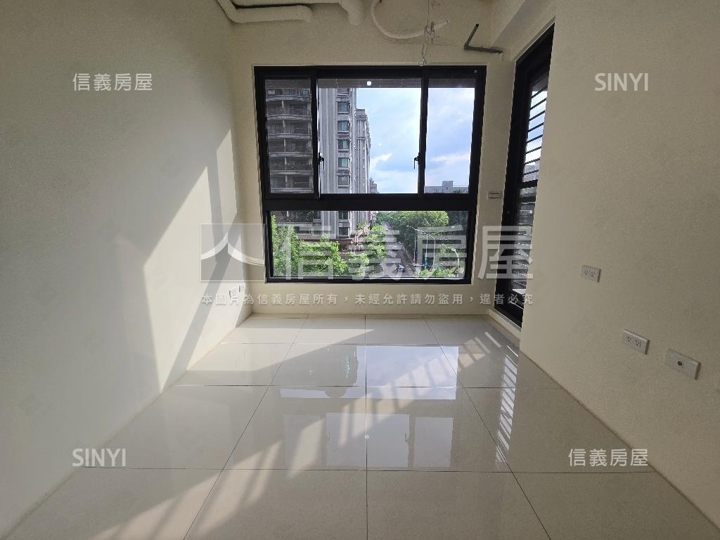 北大極。兩房極簡生活圓夢房屋室內格局與周邊環境