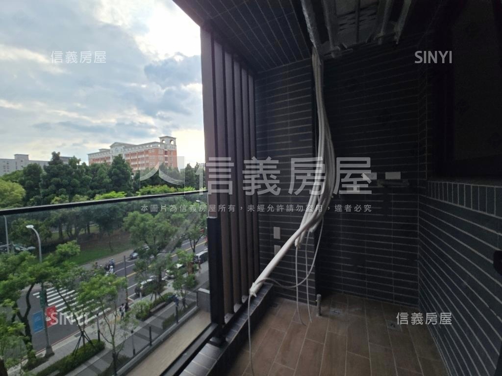 北大極。兩房極簡生活圓夢房屋室內格局與周邊環境
