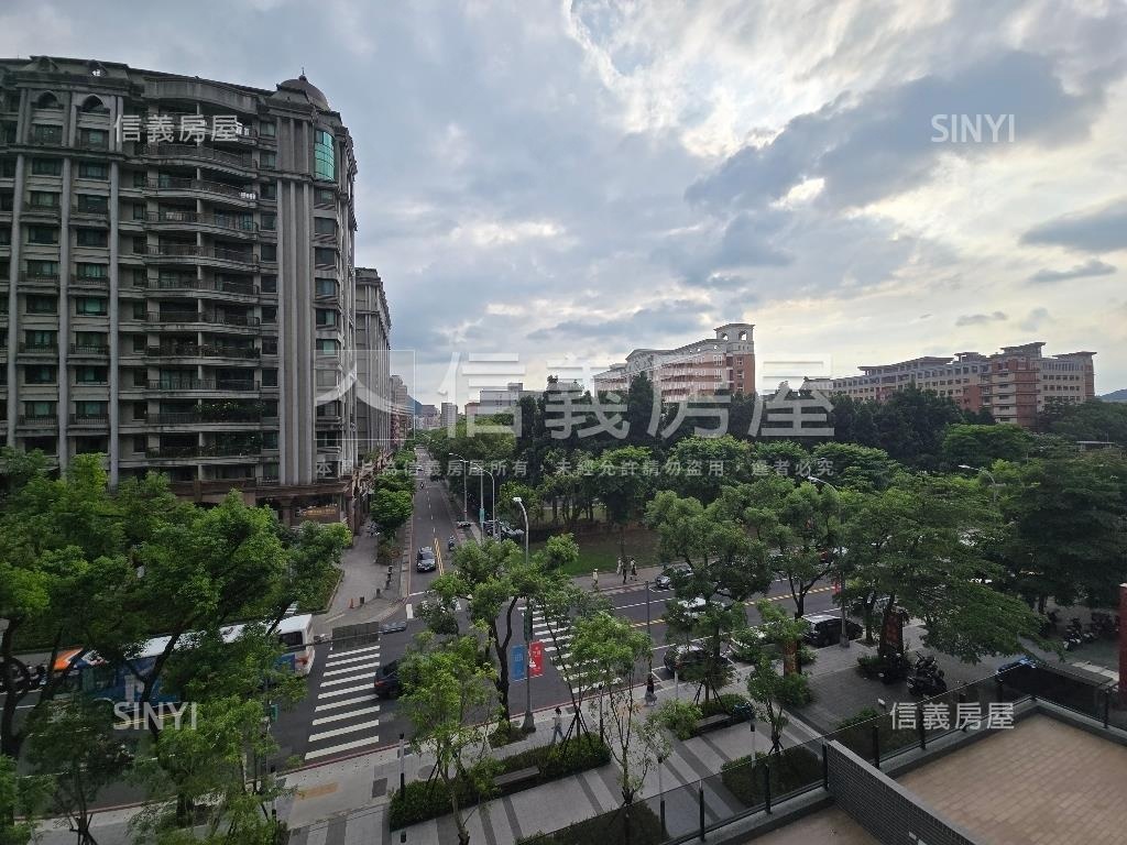 北大極。兩房極簡生活圓夢房屋室內格局與周邊環境