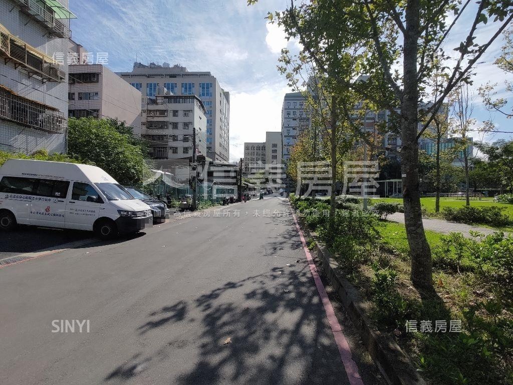 北醫面公園好空間一樓房屋室內格局與周邊環境