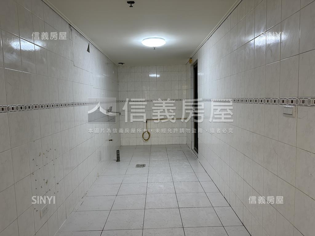 太子世界高樓景觀四房平車房屋室內格局與周邊環境