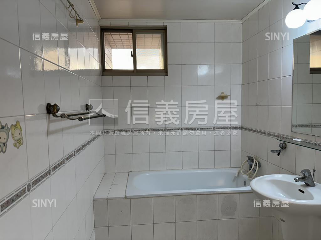 太子世界高樓景觀四房平車房屋室內格局與周邊環境