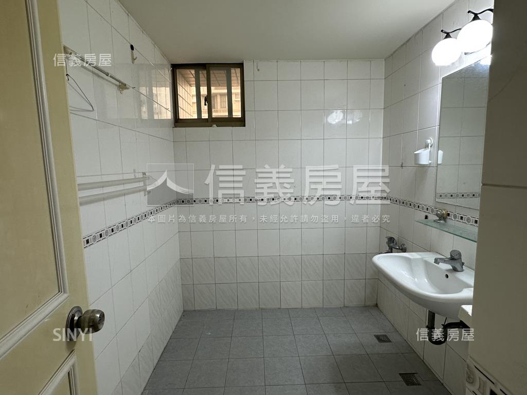 太子世界高樓景觀四房平車房屋室內格局與周邊環境