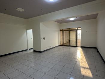 太子世界高樓景觀四房平車