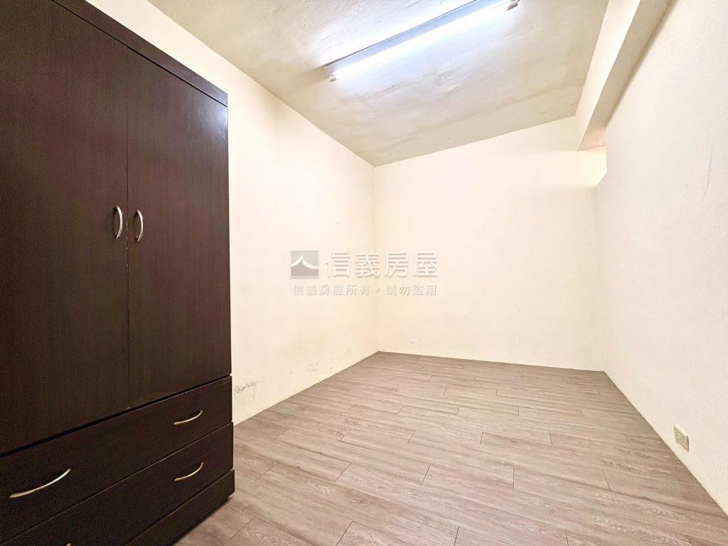 楠梓溫馨成家採光大２房房屋室內格局與周邊環境