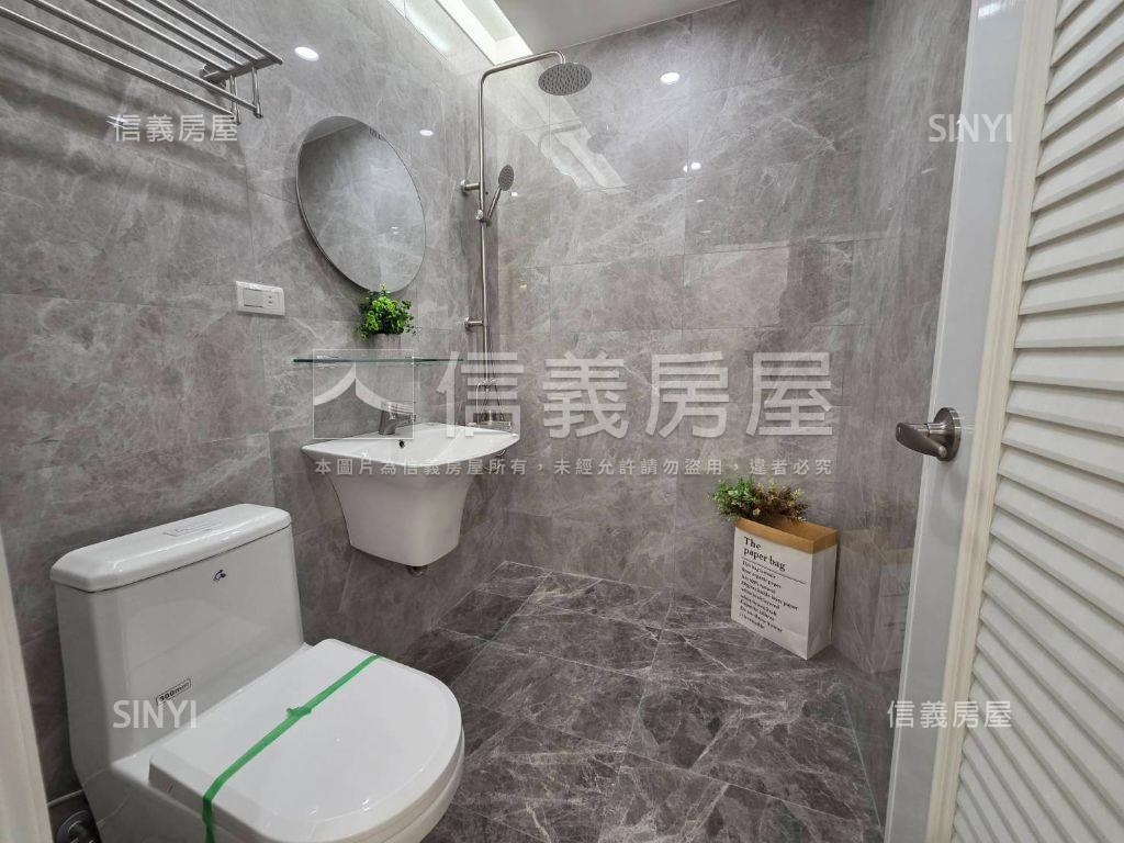 好停車！精美裝修公寓一樓房屋室內格局與周邊環境