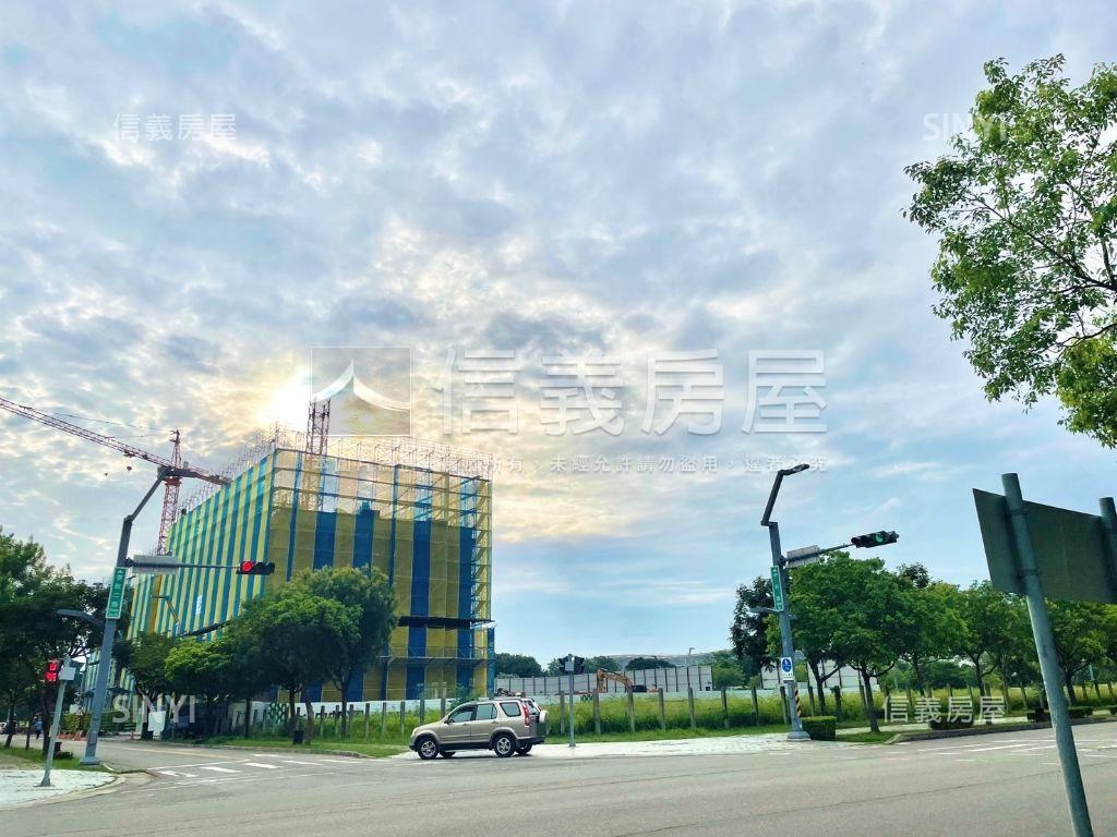 中央公園Ｔ棟兩房附車位房屋室內格局與周邊環境