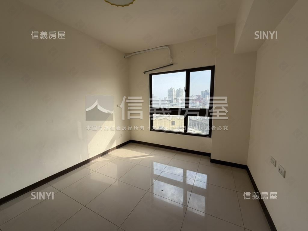 站前之星兩房兩衛房屋室內格局與周邊環境