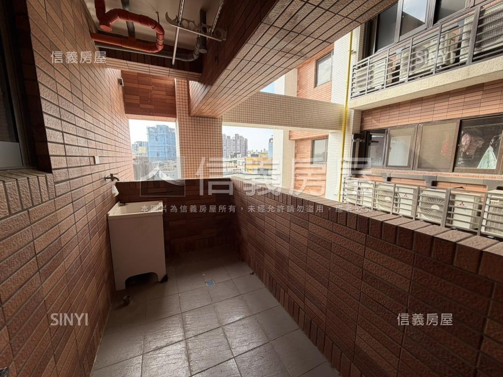 站前之星兩房兩衛房屋室內格局與周邊環境