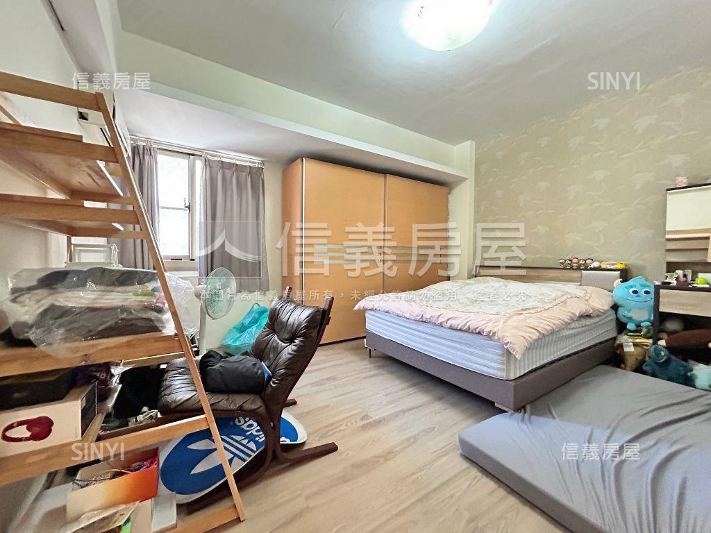 智慧林園三房平面車位房屋室內格局與周邊環境