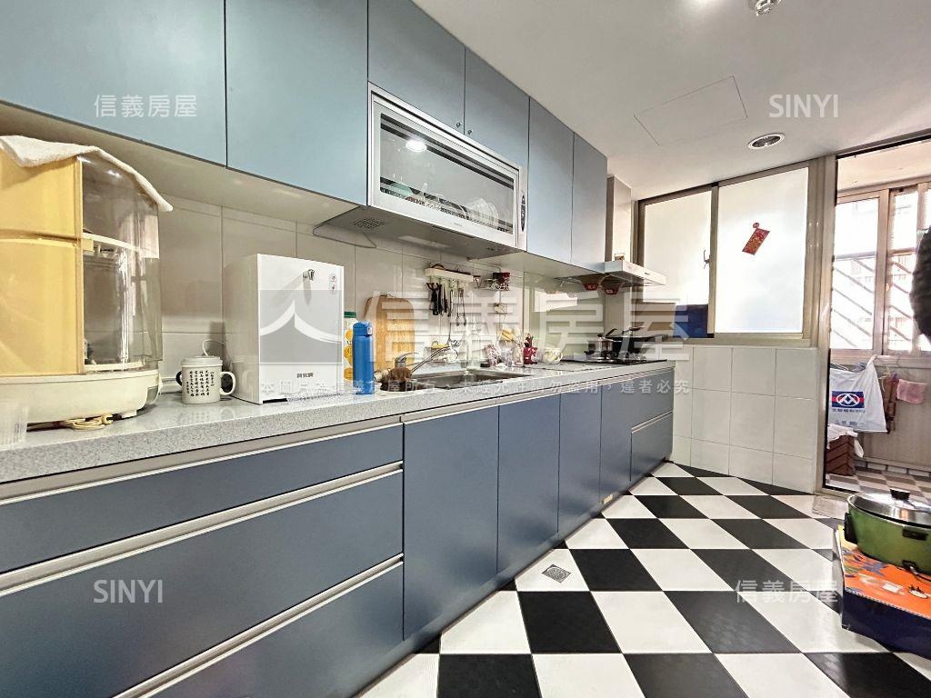 智慧林園三房平面車位房屋室內格局與周邊環境