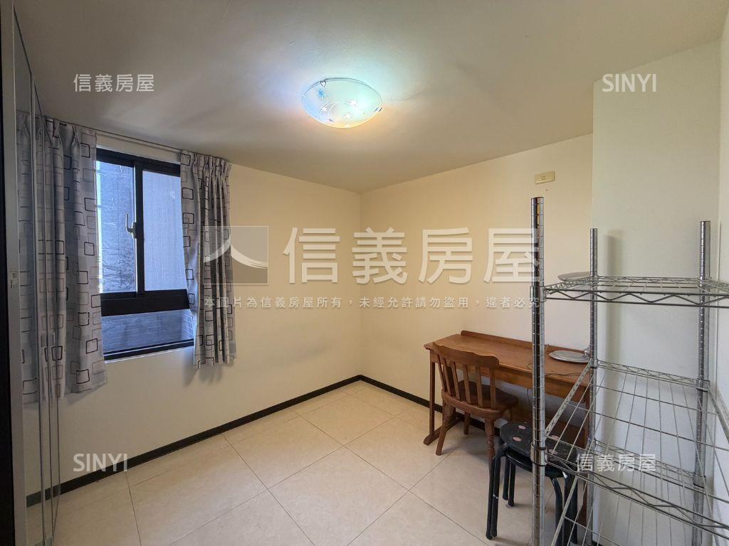 西區震後屋閣上科博附車位房屋室內格局與周邊環境