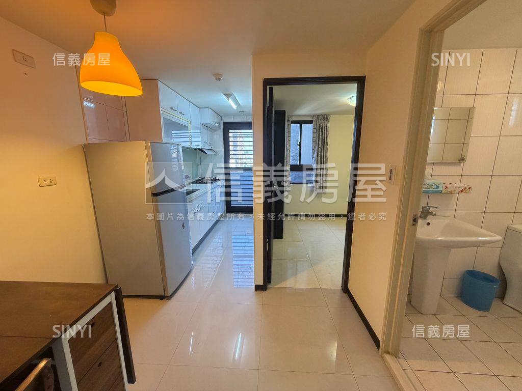 西區震後屋閣上科博附車位房屋室內格局與周邊環境