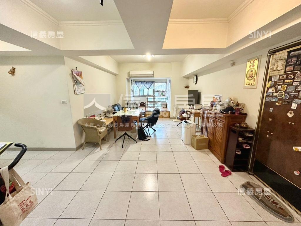 南港車站前四房大空間房屋室內格局與周邊環境