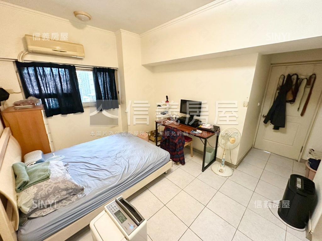 南港車站前四房大空間房屋室內格局與周邊環境