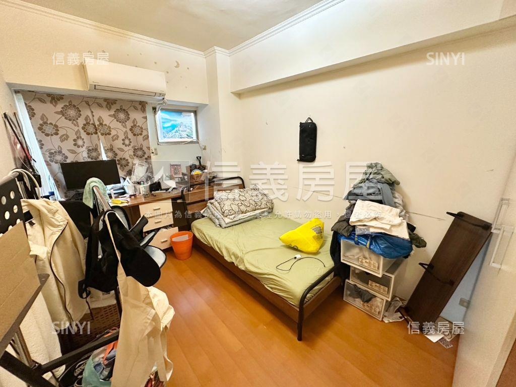 南港車站前四房大空間房屋室內格局與周邊環境