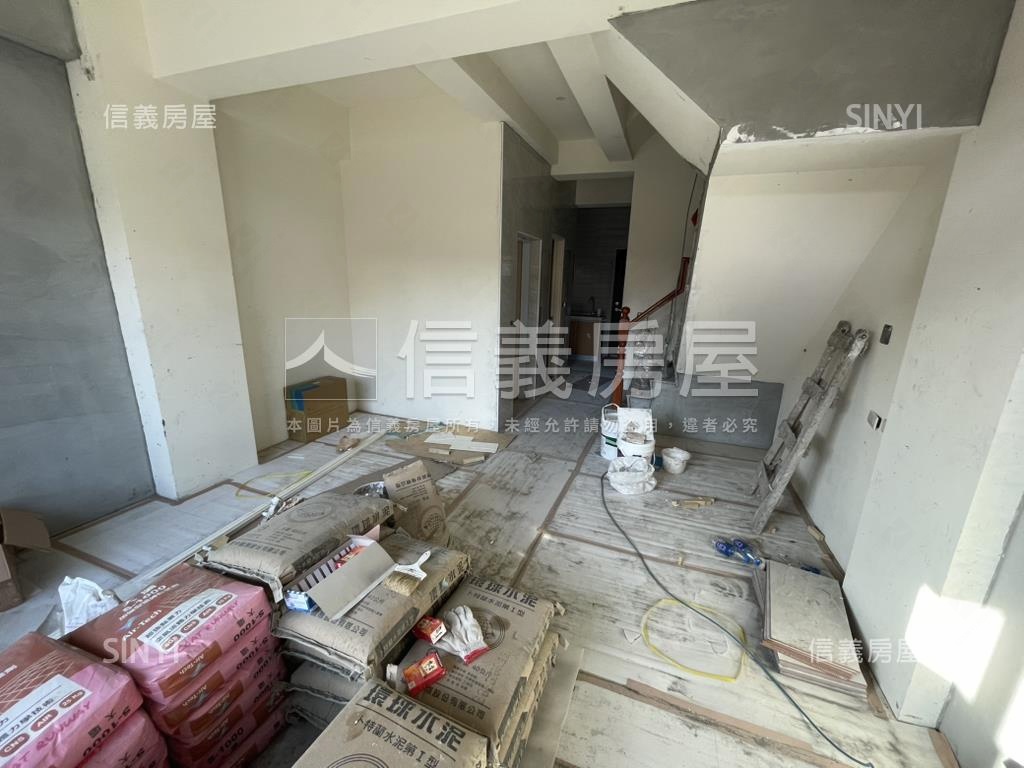 和美全新透天２房屋室內格局與周邊環境