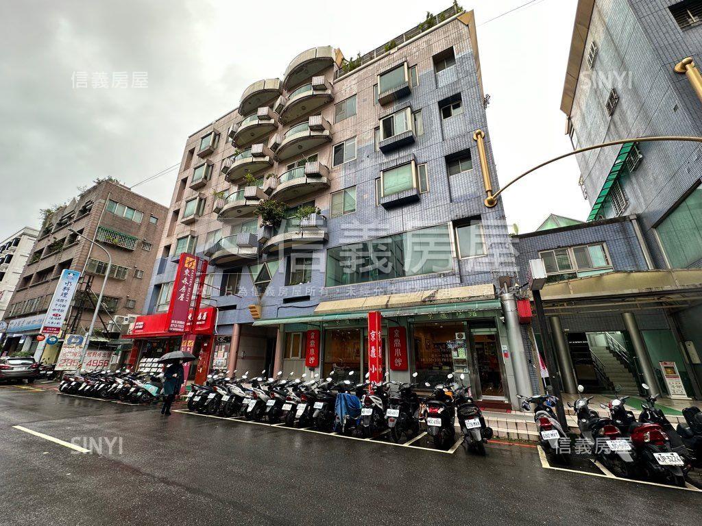 小巨蛋旁車位自用收租房屋室內格局與周邊環境