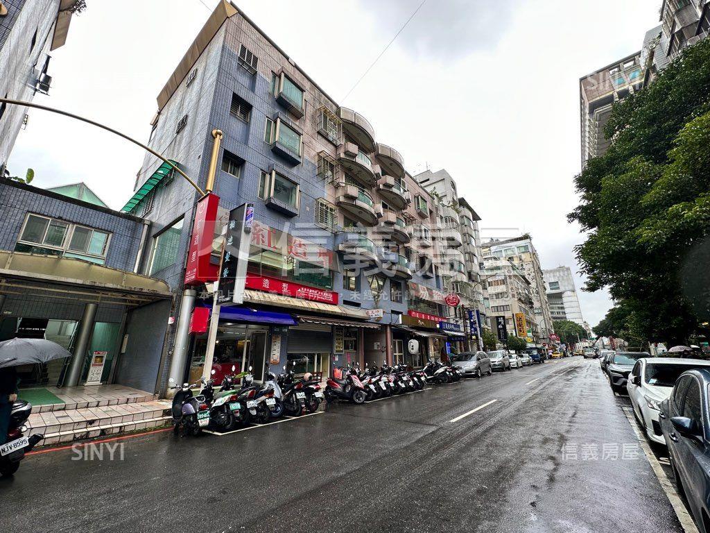 小巨蛋旁車位自用收租房屋室內格局與周邊環境