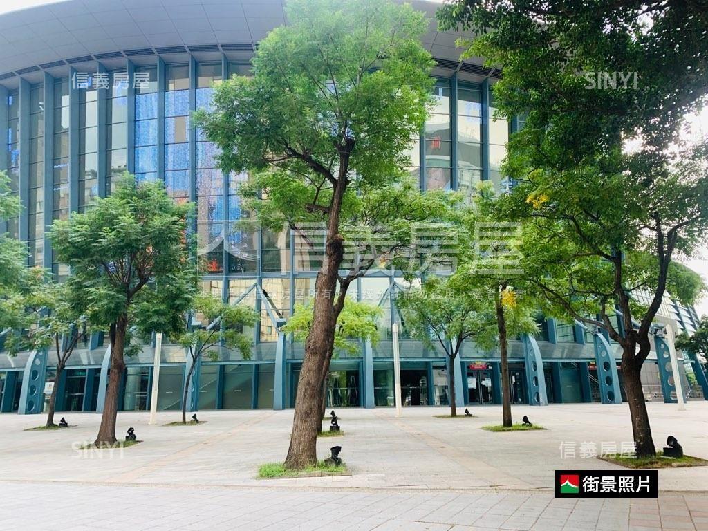 小巨蛋旁車位自用收租房屋室內格局與周邊環境