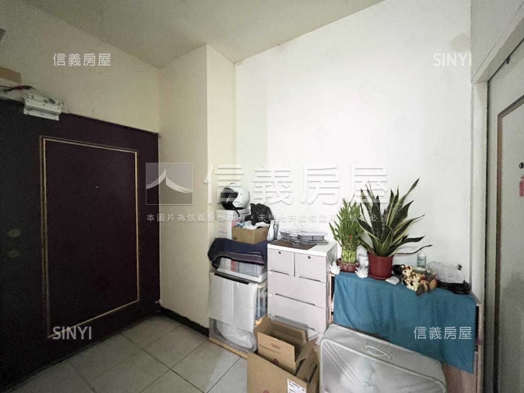世貿名人稀有好屋房屋室內格局與周邊環境