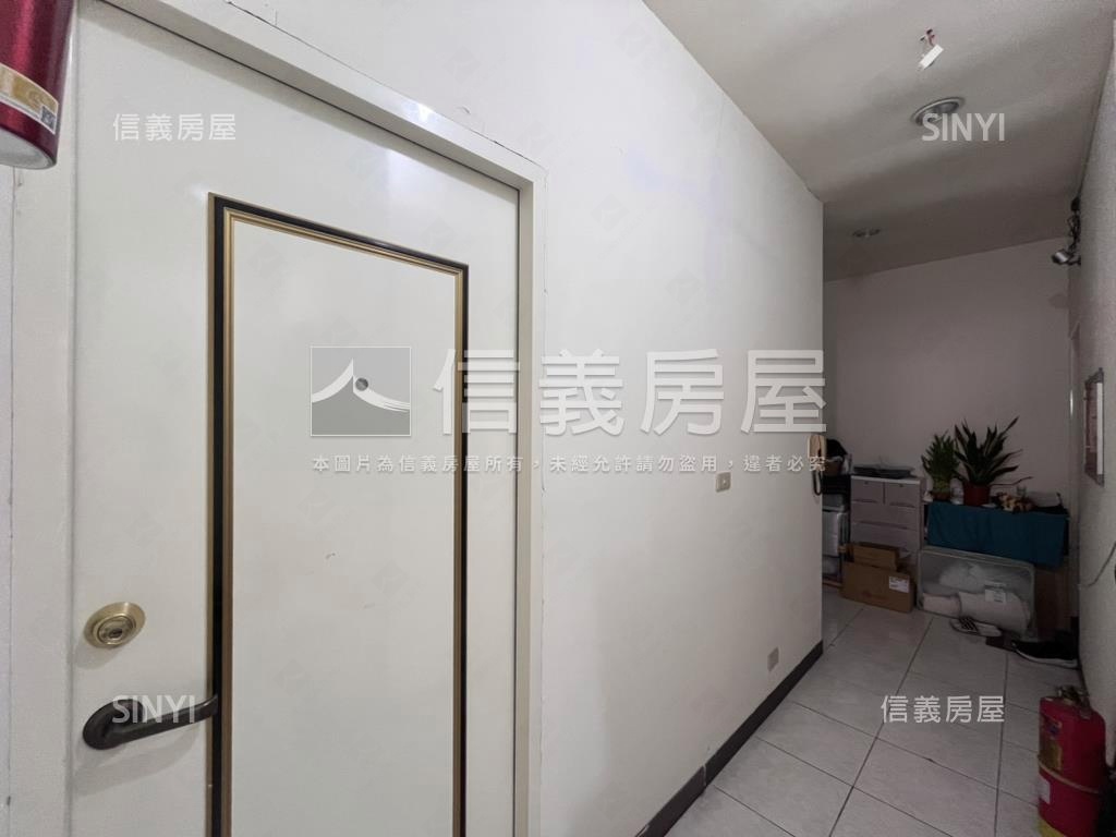 世貿名人稀有好屋房屋室內格局與周邊環境