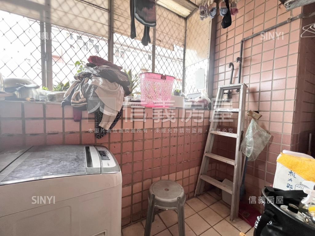 世貿名人稀有好屋房屋室內格局與周邊環境