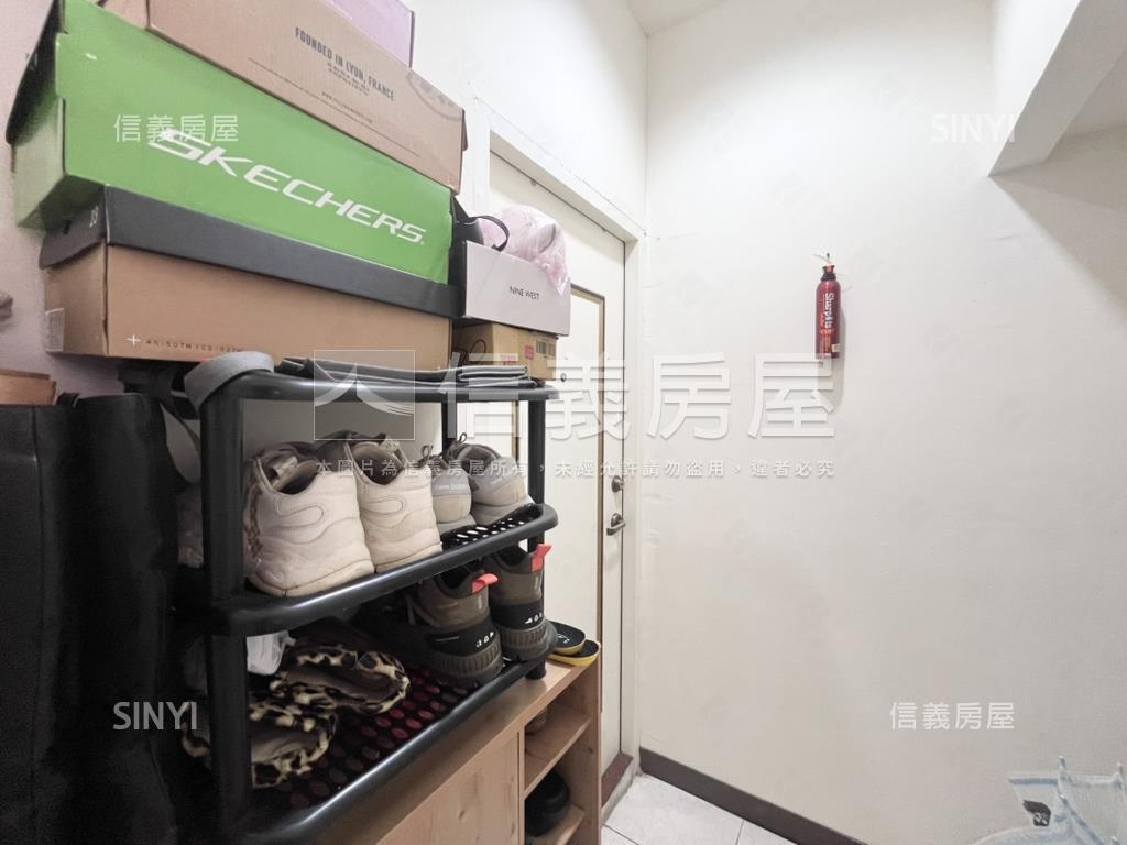 世貿名人稀有好屋房屋室內格局與周邊環境
