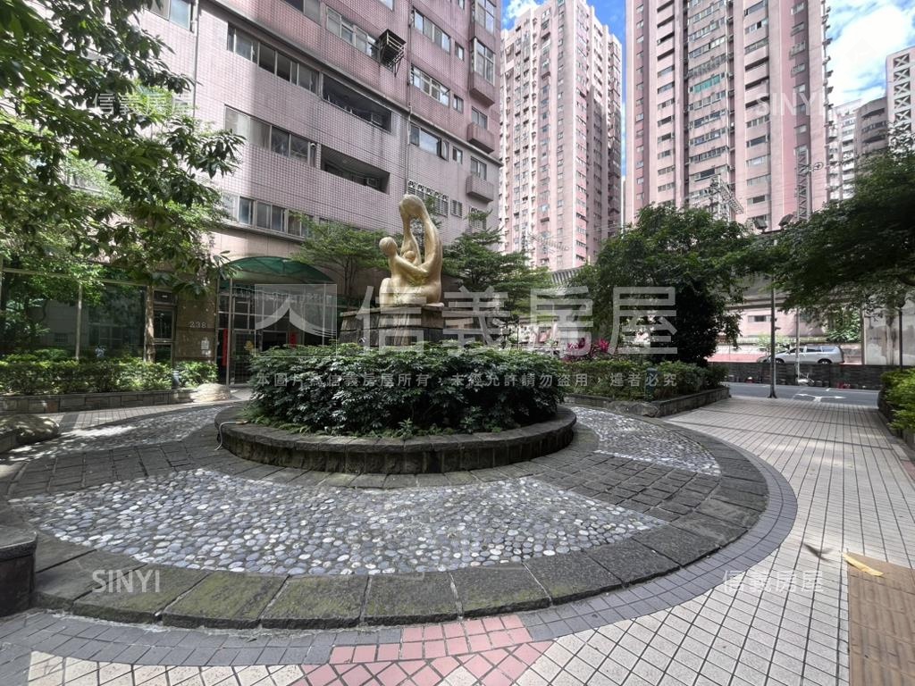 世貿名人稀有好屋房屋室內格局與周邊環境
