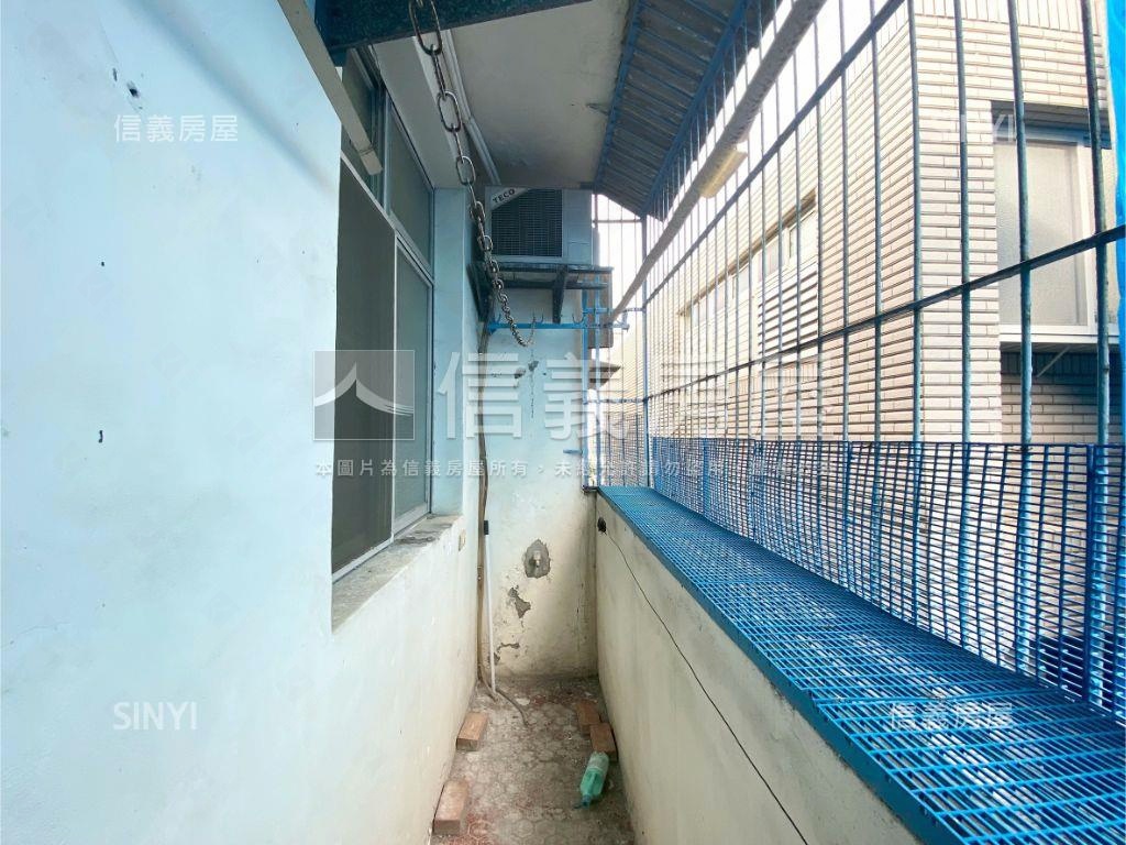 近市區低總價戰地風３房房屋室內格局與周邊環境