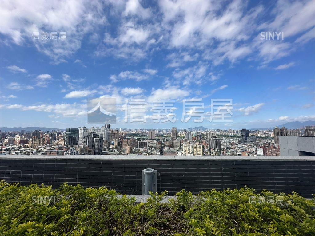 漢皇３房坡平車房屋室內格局與周邊環境