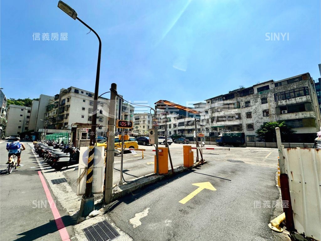 天慕邊間雙採光溫泉宅房屋室內格局與周邊環境