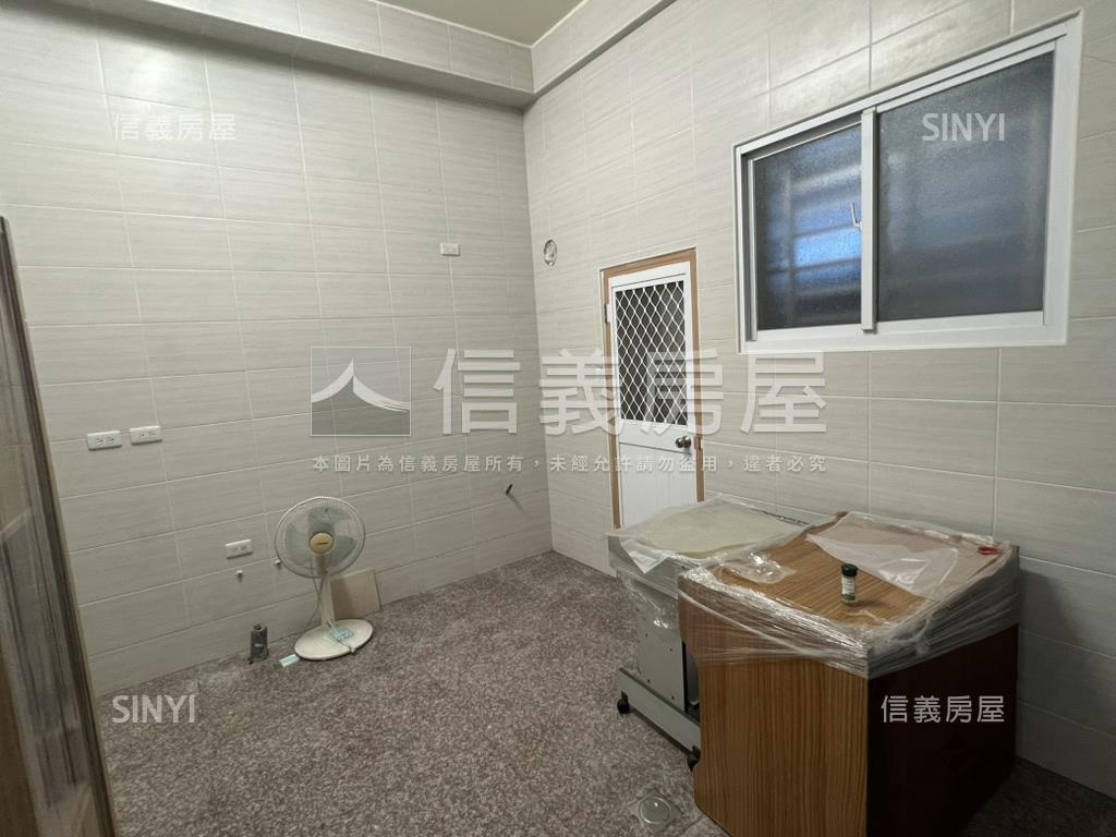 近文化中心質感透天房屋室內格局與周邊環境