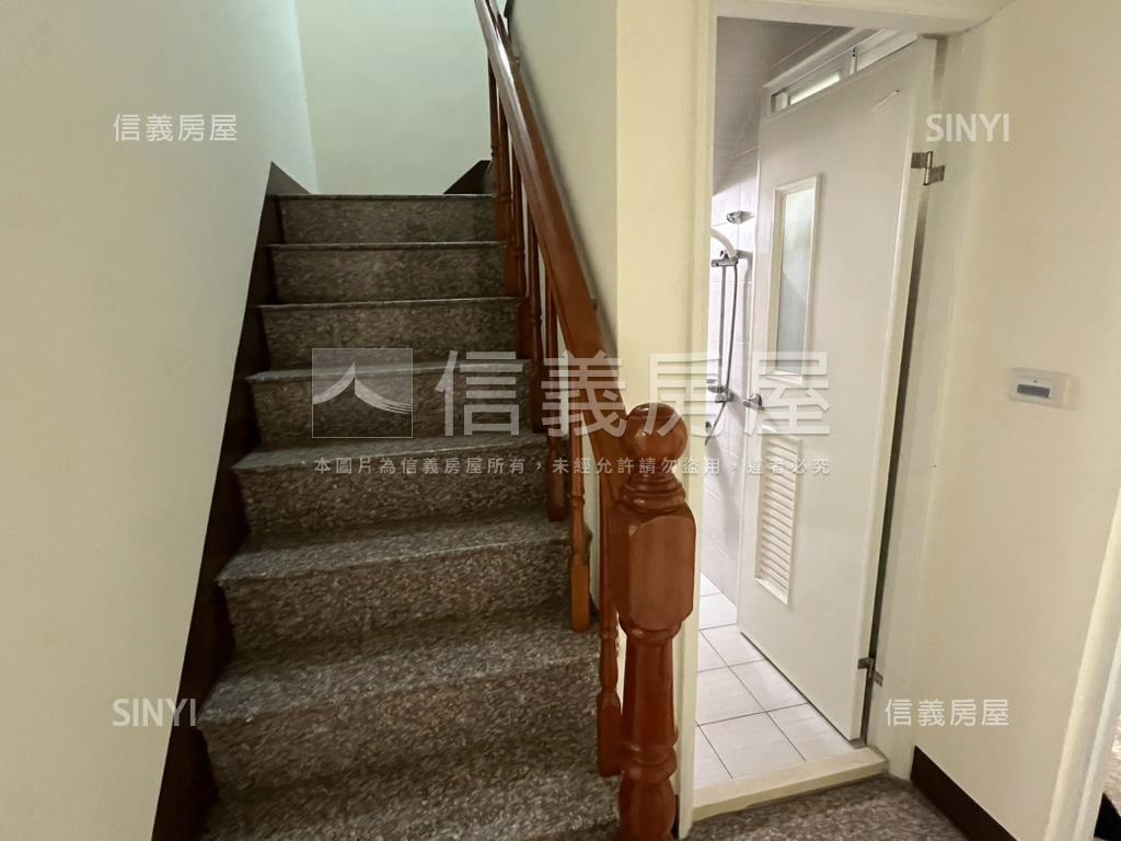 近文化中心質感透天房屋室內格局與周邊環境