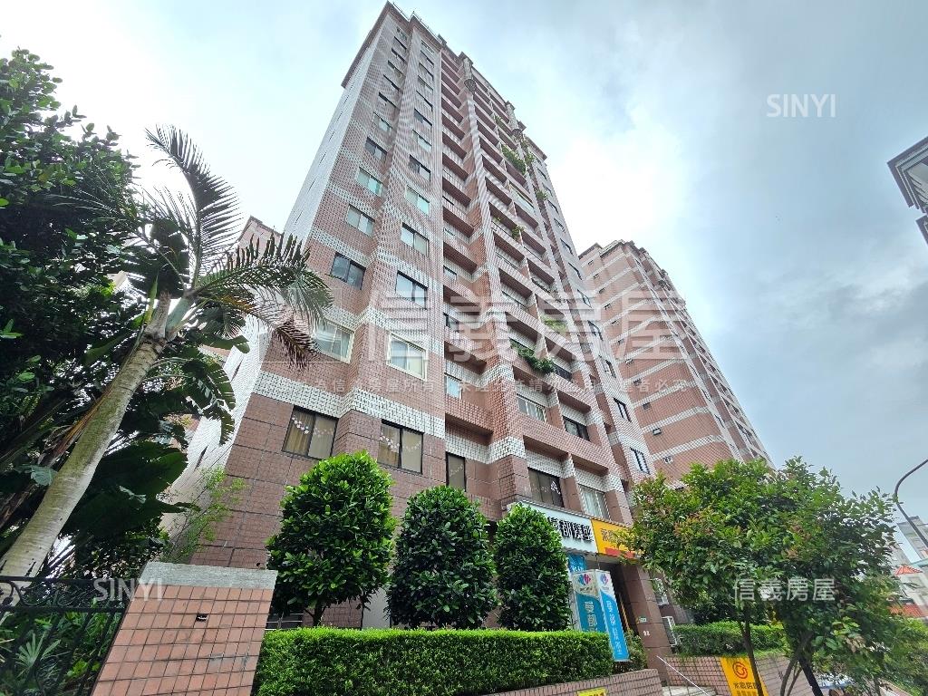 星雲黃金店面稀有釋出房屋室內格局與周邊環境