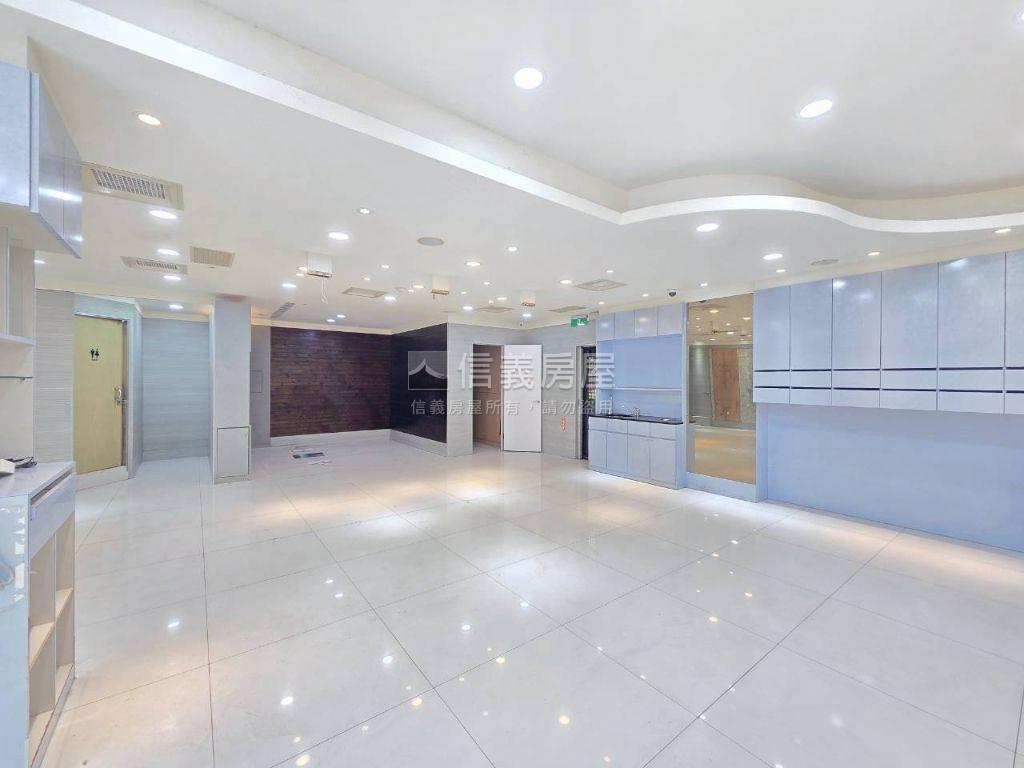 星雲黃金店面稀有釋出房屋室內格局與周邊環境
