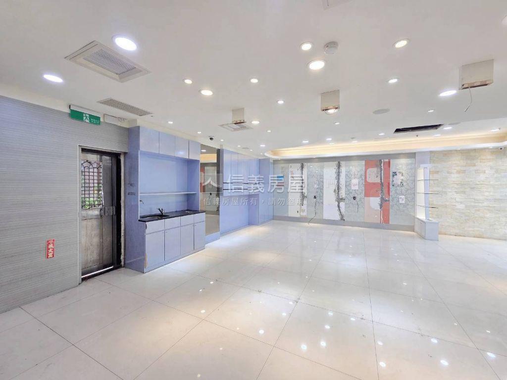 星雲黃金店面稀有釋出房屋室內格局與周邊環境